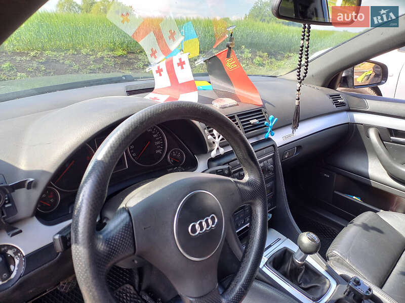 Седан Audi A4 2003 в Балті