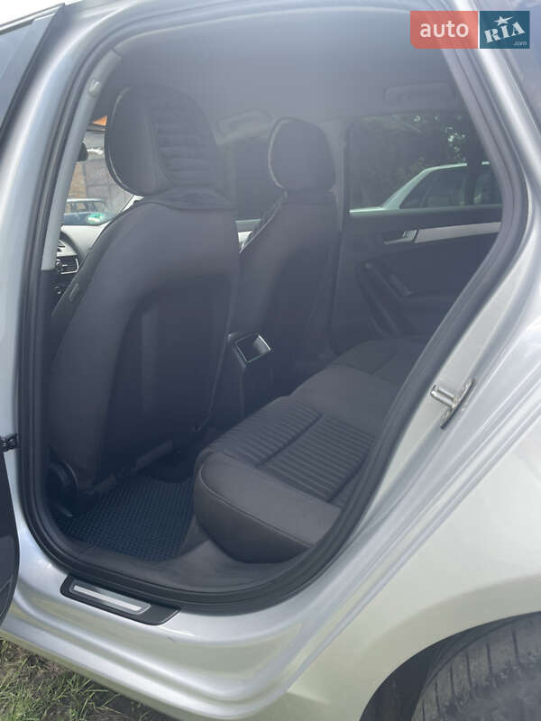 Седан Audi A4 2010 в Первомайске