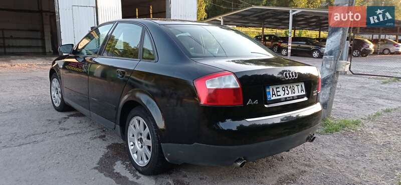 Седан Audi A4 2003 в Кам'янському