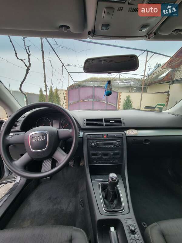 Универсал Audi A4 2005 в Виноградове