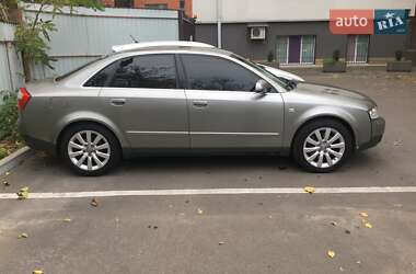 Седан Audi A4 2001 в Днепре