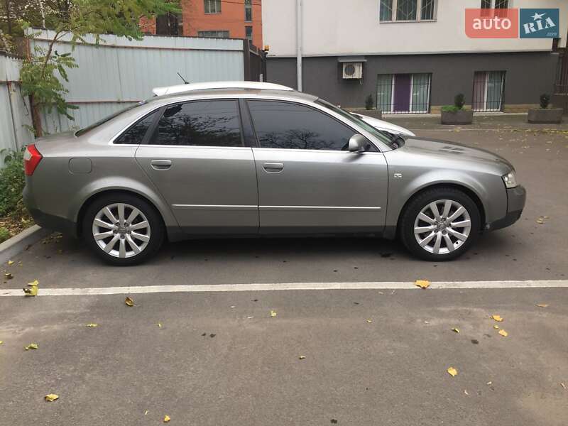Седан Audi A4 2001 в Дніпрі