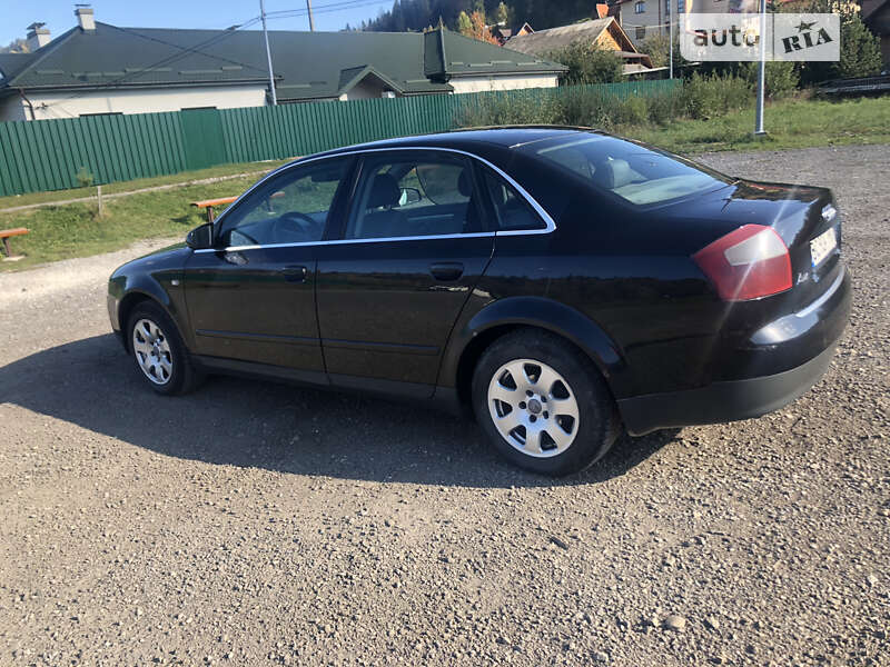 Седан Audi A4 2001 в Славському