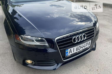 Седан Audi A4 2009 в 