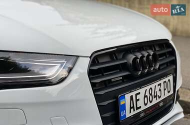 Седан Audi A4 2014 в Львове