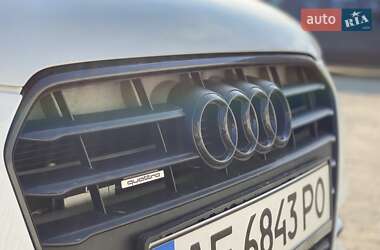 Седан Audi A4 2014 в Львове