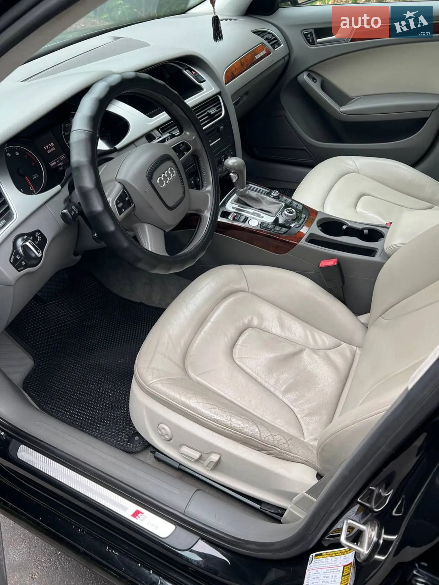 2011 Audi A4 - мініатюра 13