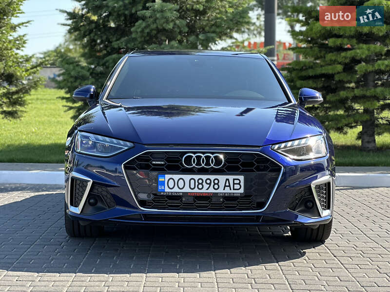 Седан Audi A4 2020 в Одессе