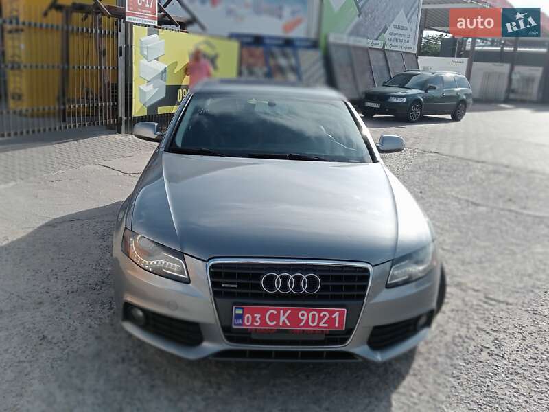 Седан Audi A4 2010 в Полтаве