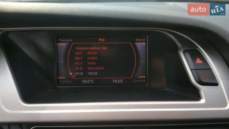 Седан Audi A4 2010 в Львові
