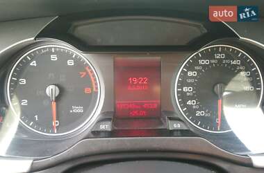 Седан Audi A4 2010 в Львові