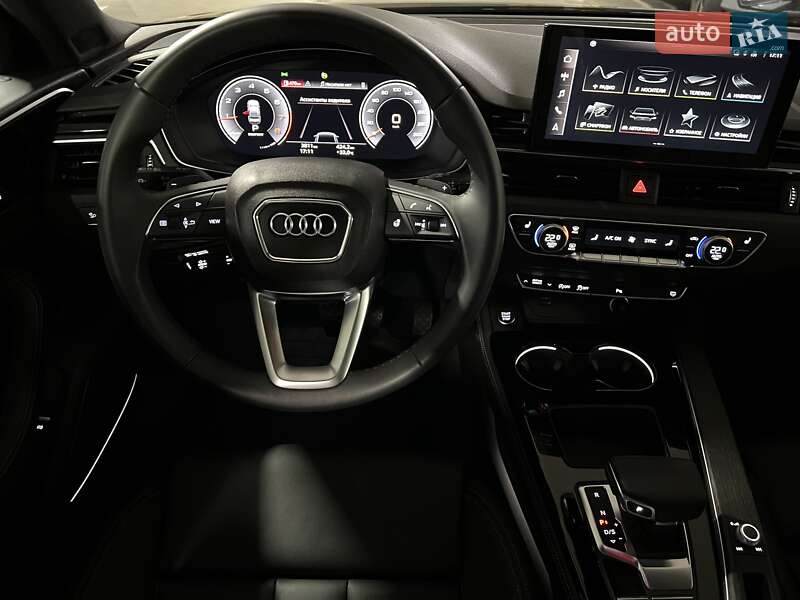 Седан Audi A4 2022 в Києві