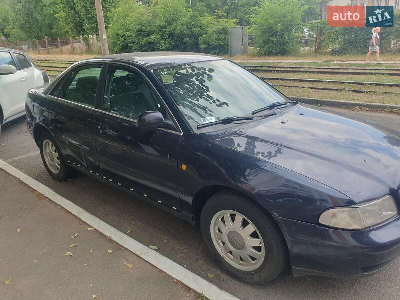 Седан Audi A4 1998 в Черновцах фото 3 Седан Audi A4 1998 в Черновцах