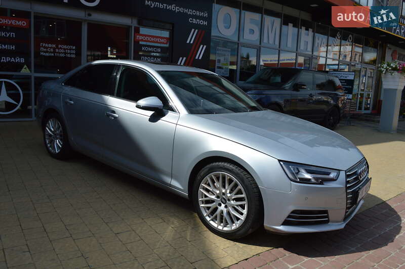 Седан Audi A4 2018 в Львове