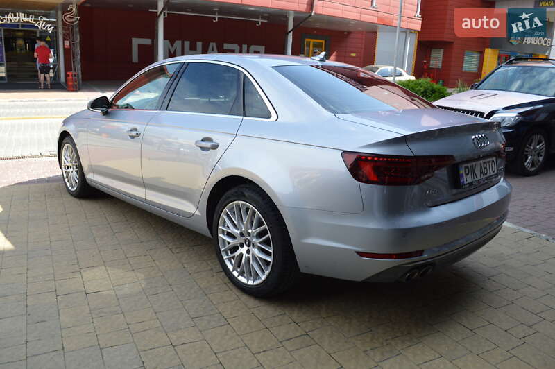 Седан Audi A4 2018 в Львове