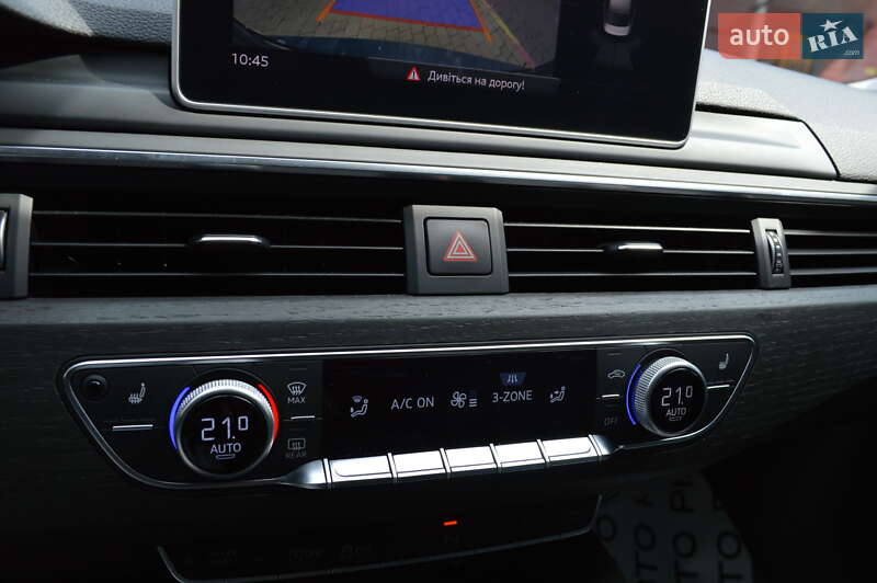 Седан Audi A4 2018 в Львове
