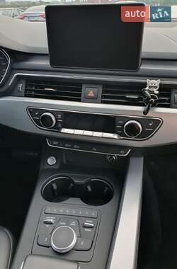 Седан Audi A4 2015 в 