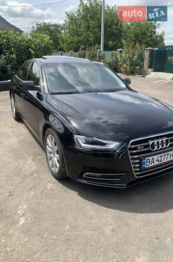 Седан Audi A4 2012 в Гайвороне