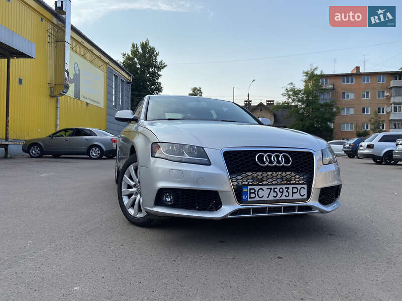 Седан Audi A4 2011 в Самборе