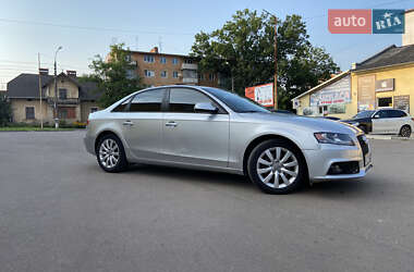 Седан Audi A4 2011 в Самборе