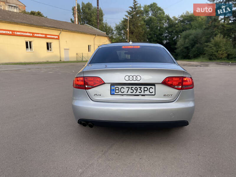 Седан Audi A4 2011 в Самборе
