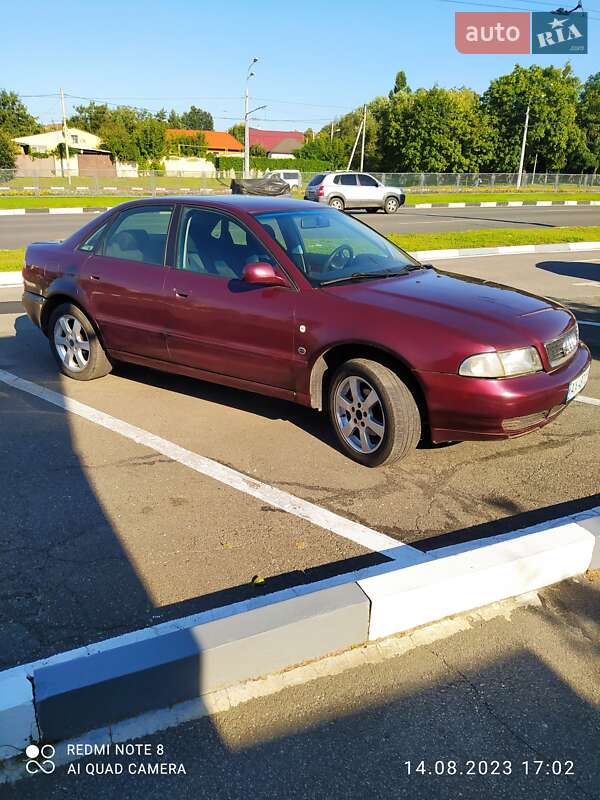 Седан Audi A4 1995 в Харкові