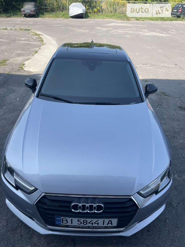 Седан Audi A4 2015 в Полтаве