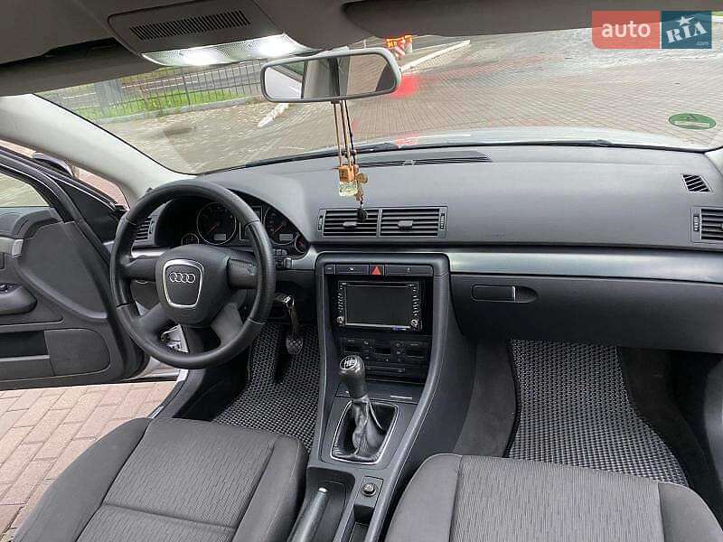 Седан Audi A4 2005 в Кременце