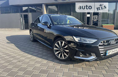 Седан Audi A4 2021 в 
