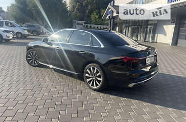 Седан Audi A4 2021 в 