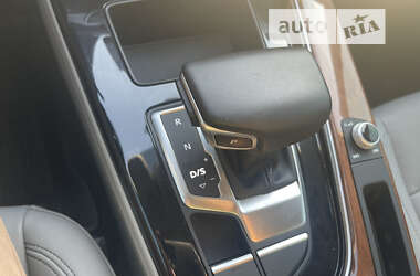 Седан Audi A4 2021 в 