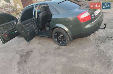 Седан Audi A4 2001 в 