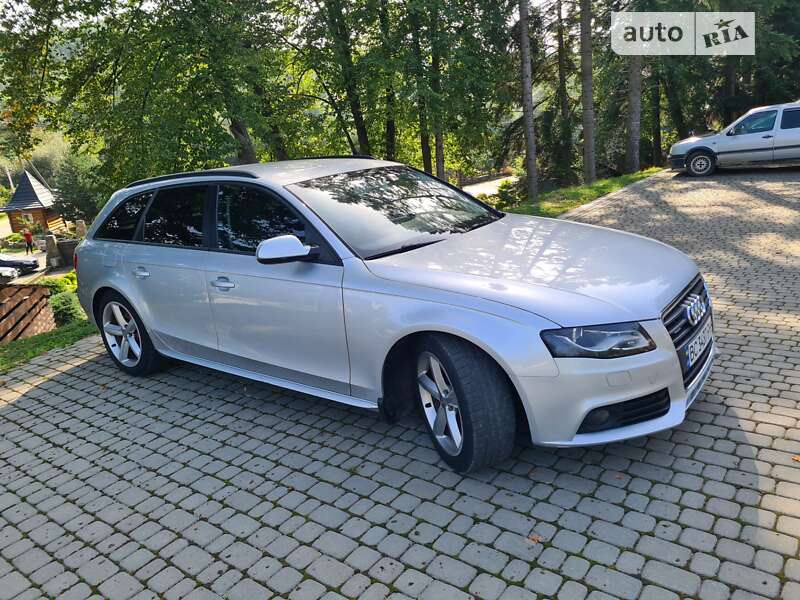 2011 Audi A4 — zdjęcie 1 (autoria)