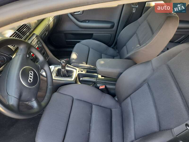 Универсал Audi A4 2003 в Киеве