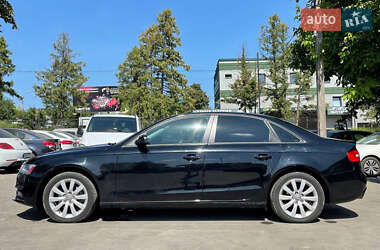 Седан Audi A4 2013 в Стрию