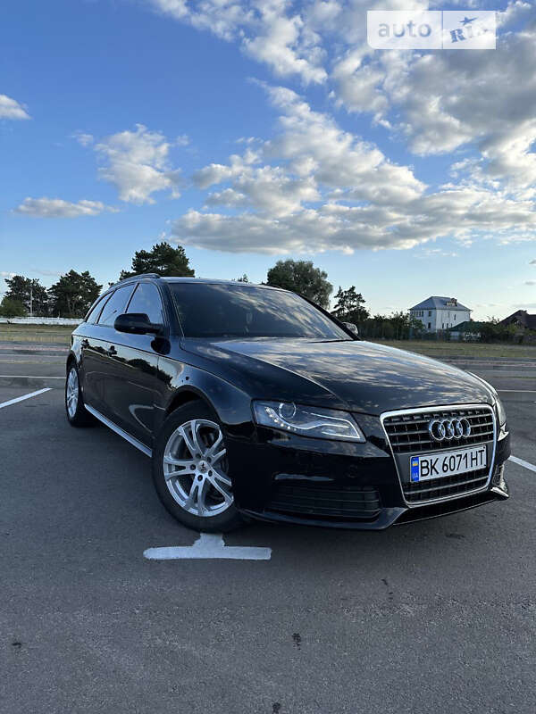 Универсал Audi A4 2011 в 