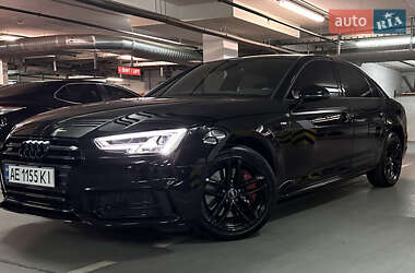 Седан Audi A4 2016 в Киеве