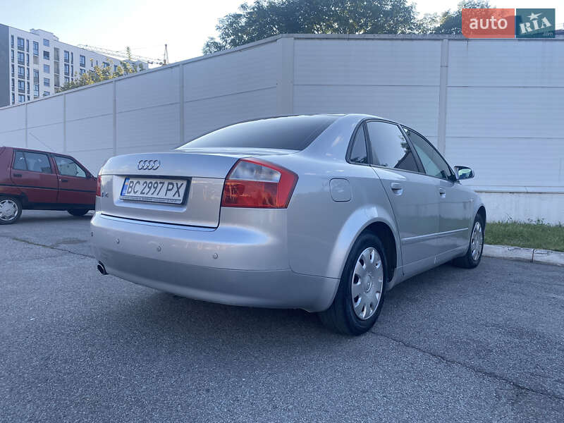 Седан Audi A4 2004 в Львове