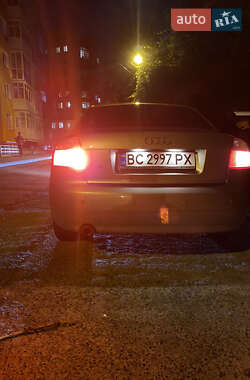 Седан Audi A4 2004 в Львове