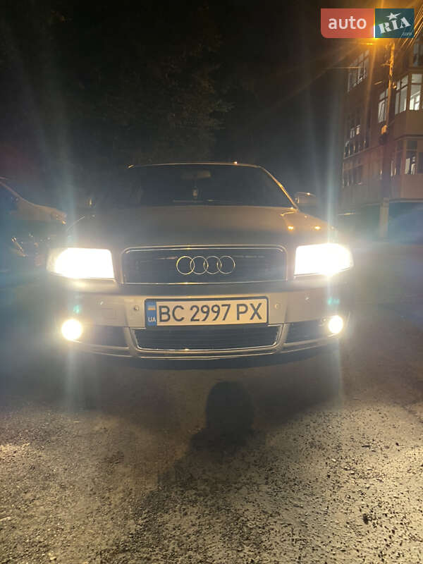 Седан Audi A4 2004 в Львове