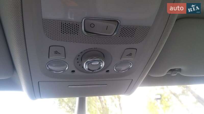 Седан Audi A4 2012 в Тернополе