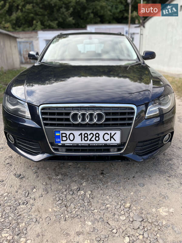 Универсал Audi A4 2010 в 