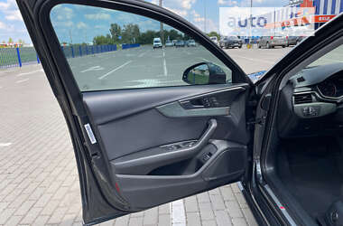 Седан Audi A4 2017 в Нововолынске