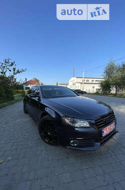 Седан Audi A4 2012 в Львове