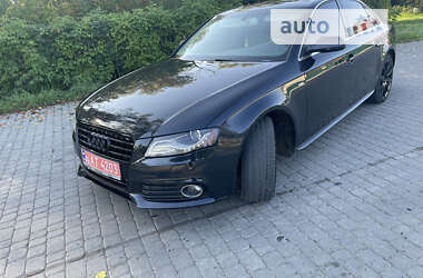 Седан Audi A4 2012 в Львове