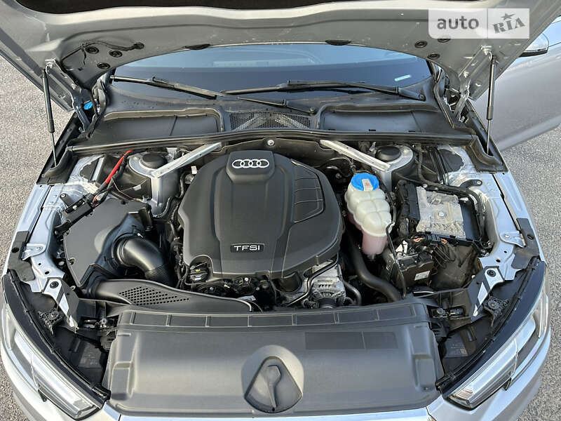 Седан Audi A4 2017 в Днепре