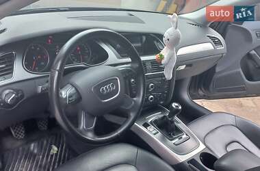 Седан Audi A4 2012 в Ровно