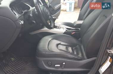 Седан Audi A4 2012 в Ровно