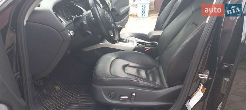 Седан Audi A4 2012 в Ровно