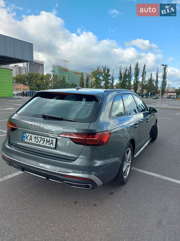 Универсал Audi A4 2020 в Киеве